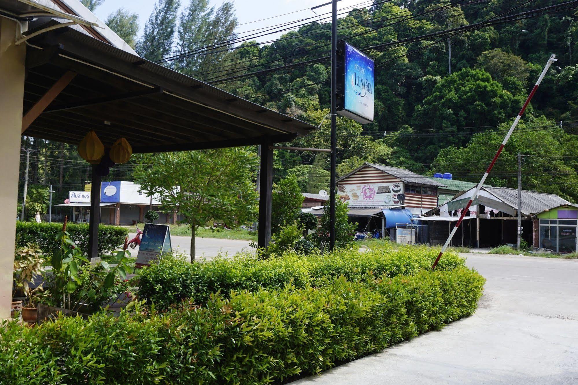 Na Vela Village Ko Lanta Kültér fotó
